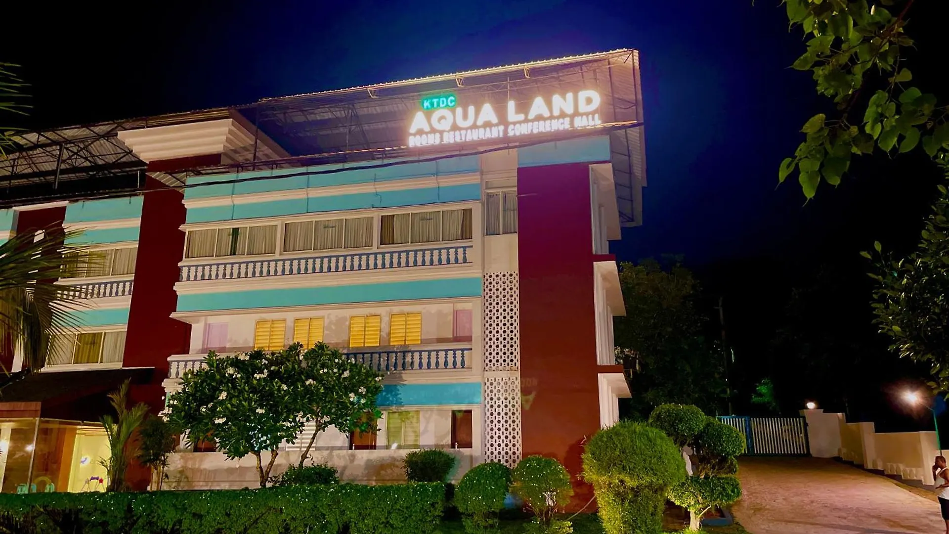 ホテル Ktdc Aqualand コッラム